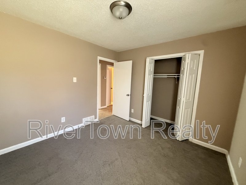BEAUTIFUL Newly Renovated READY TO MOVE IN property image