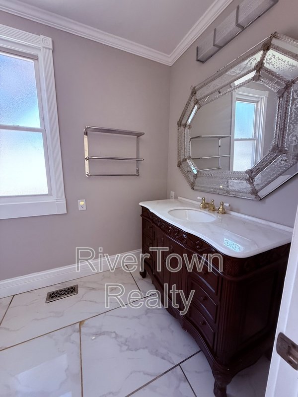 215 N Bellevue Blvd Apt 1 property image