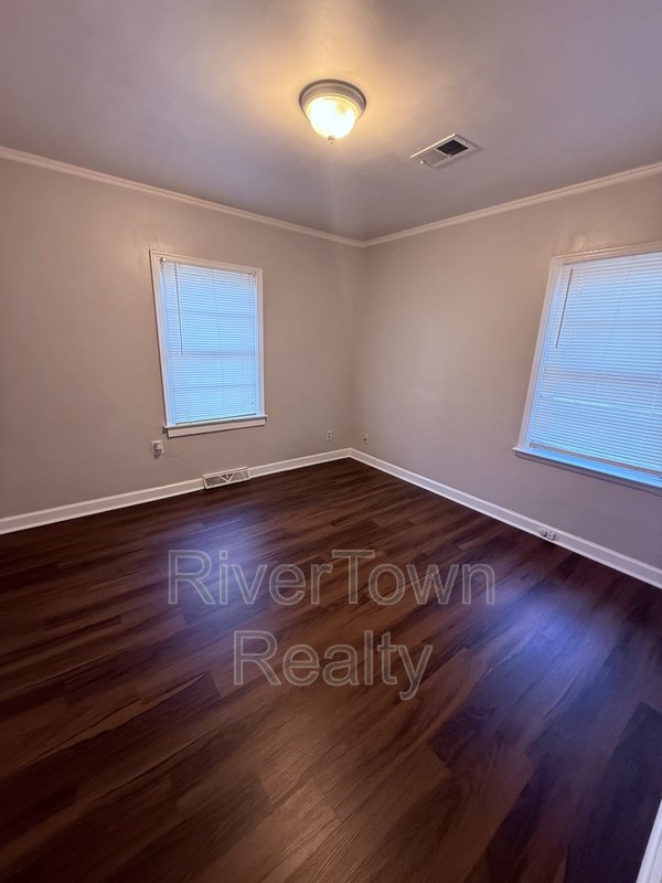 Very Spacious 3BR Home with Bonus Room & Garage in Frayser! property image