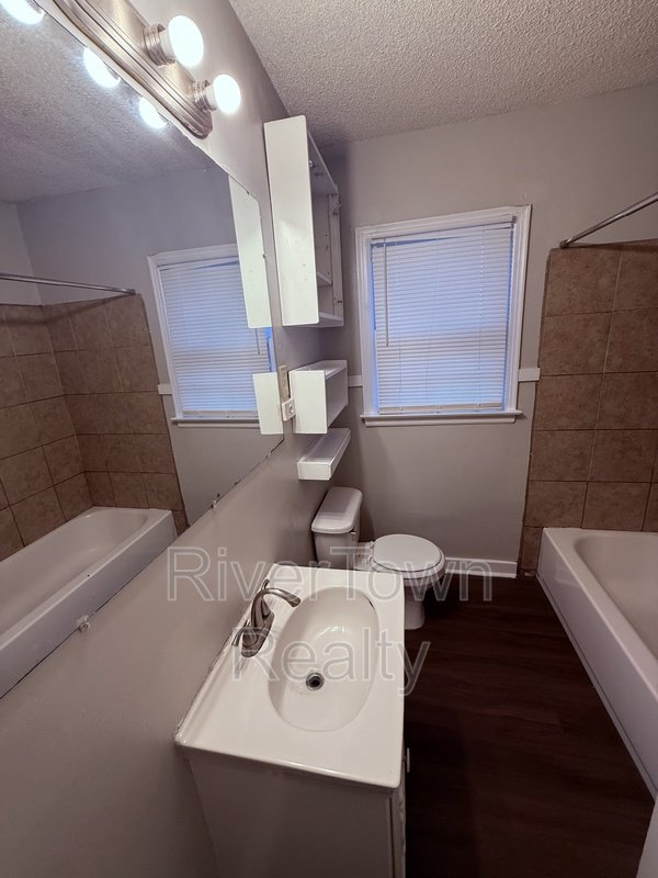 Very Spacious 3BR Home with Bonus Room & Garage in Frayser! property image