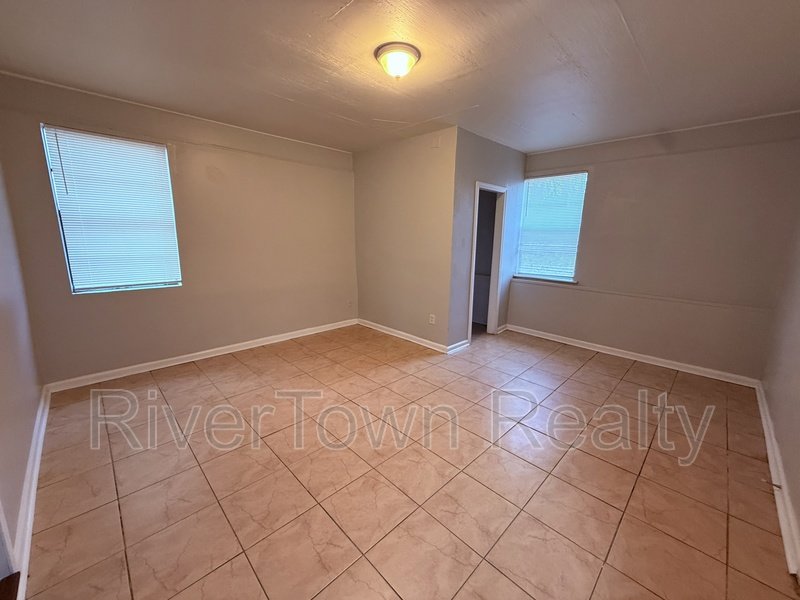 Very Spacious 3BR Home with Bonus Room & Garage in Frayser! property image