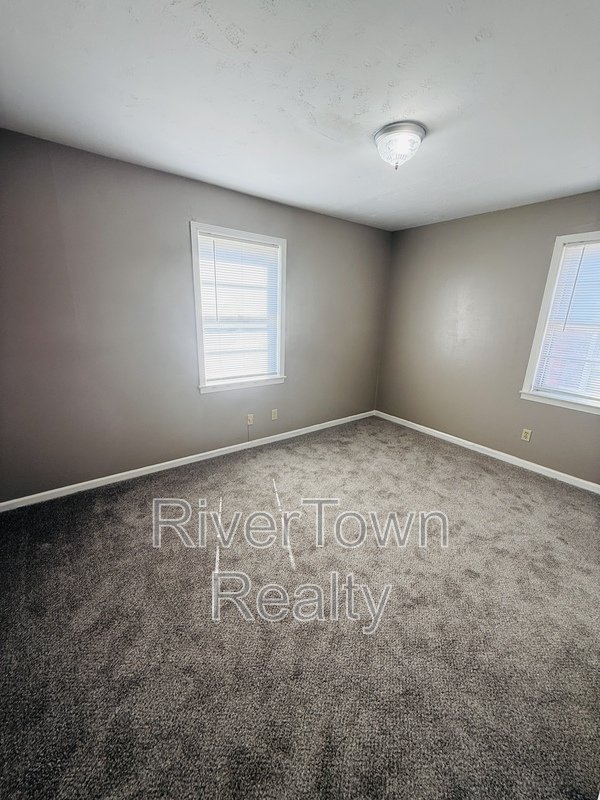 4866 Berrydale Ave property image