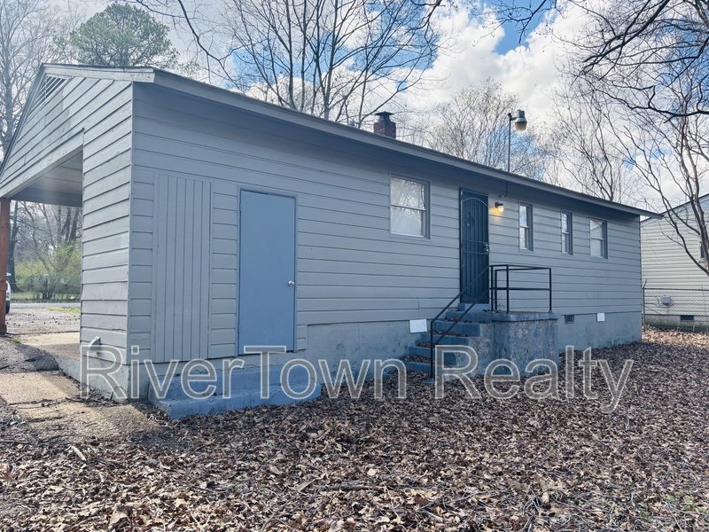 686 Delta Rd property image