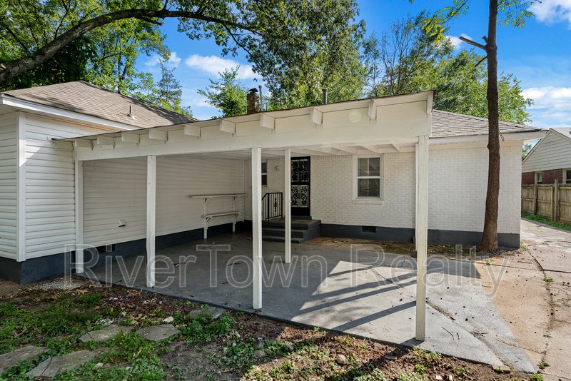 810 Indian Dr property image