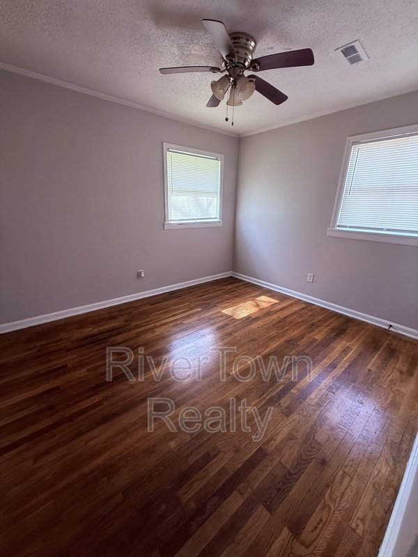 686 Delta Rd property image