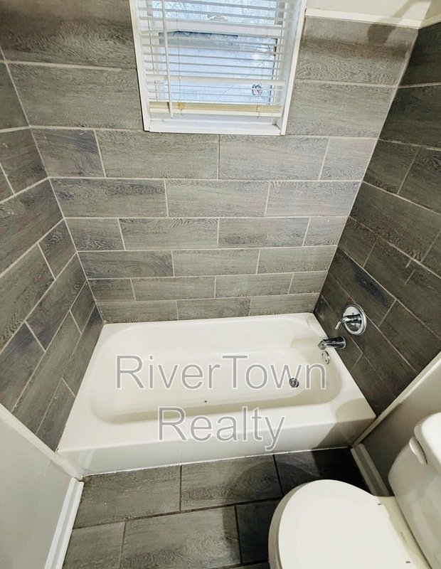 3046 Sinclair St property image