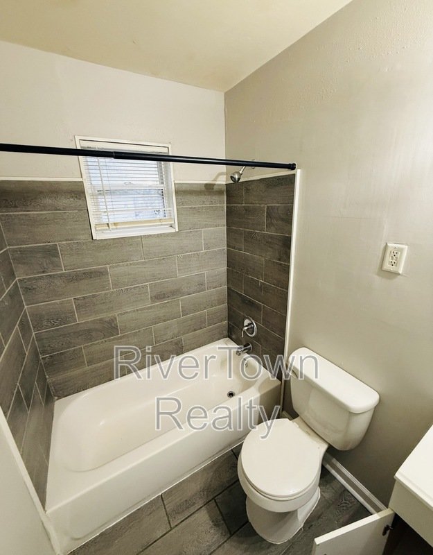 3046 Sinclair St property image