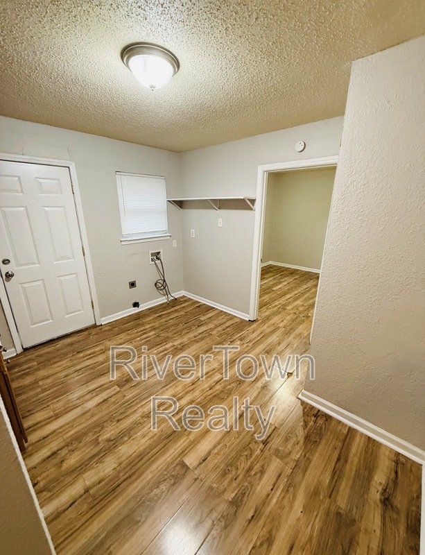 3046 Sinclair St property image