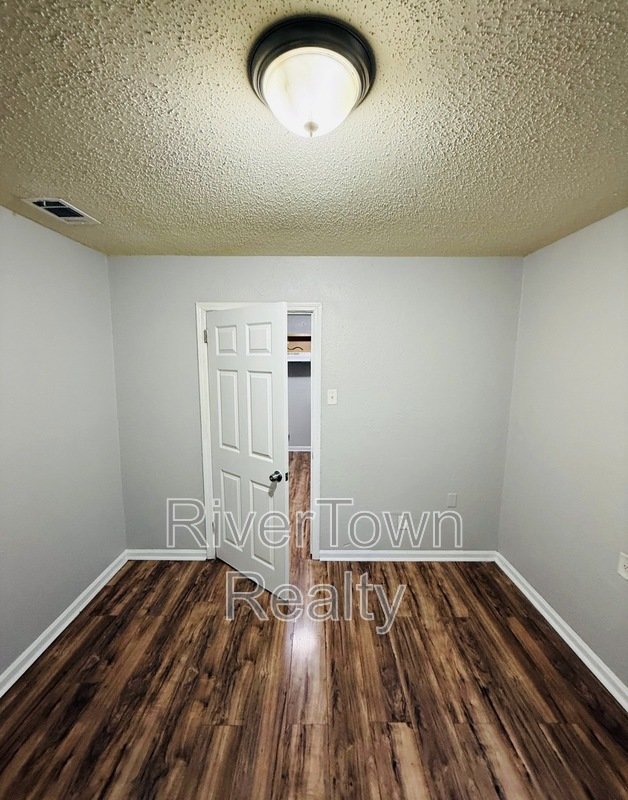 3046 Sinclair St property image