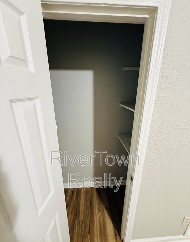 3046 Sinclair St property image