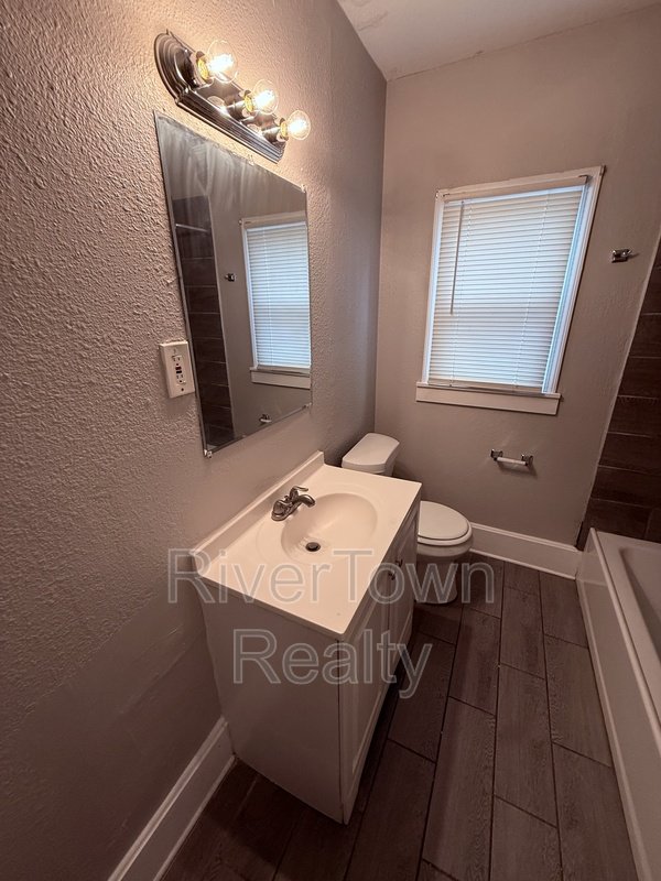 Beautifully Renovated Duplex property image