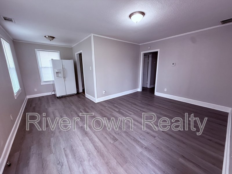 Beautifully Renovated Duplex property image