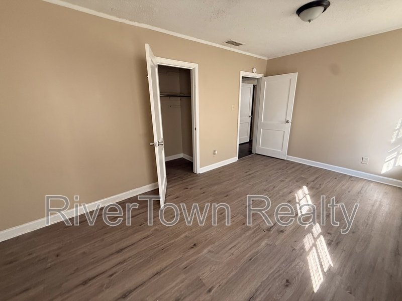 Great Schools- LARGE BACKYARD property image