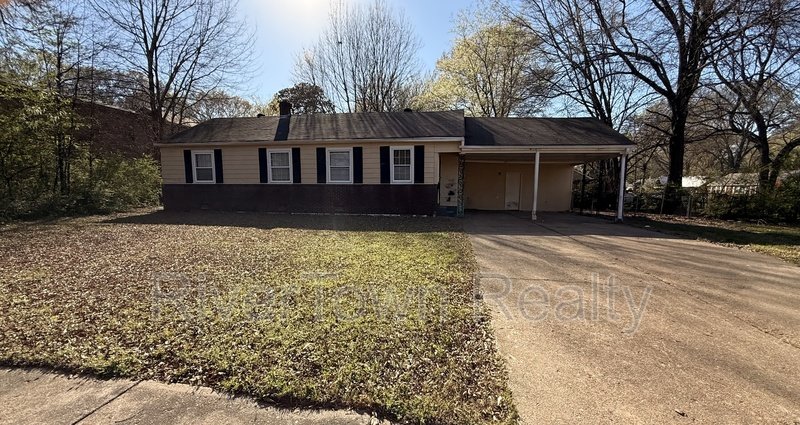 Great Schools- LARGE BACKYARD property image