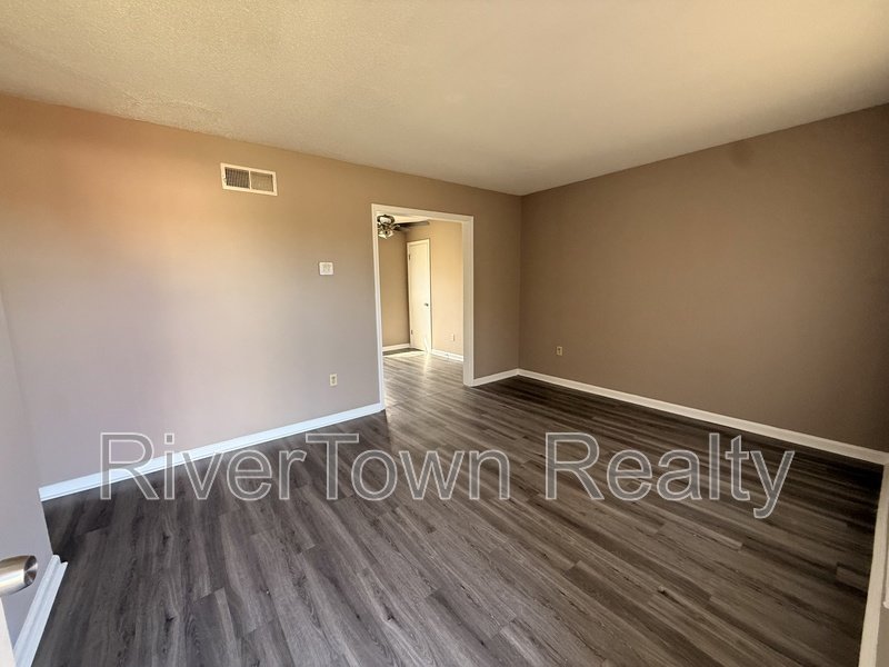 348 Bonnell Ave property image