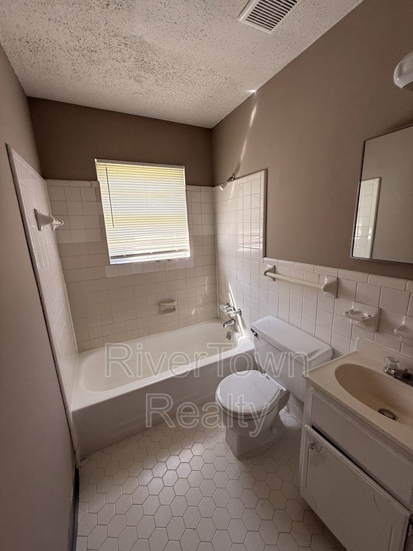 348 Bonnell Ave property image
