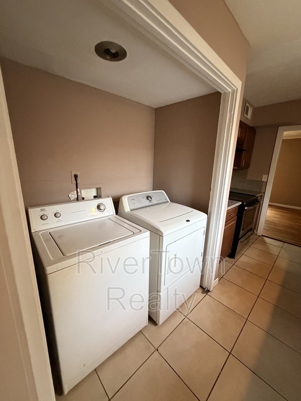 Come And See This Spacious Home!! property image