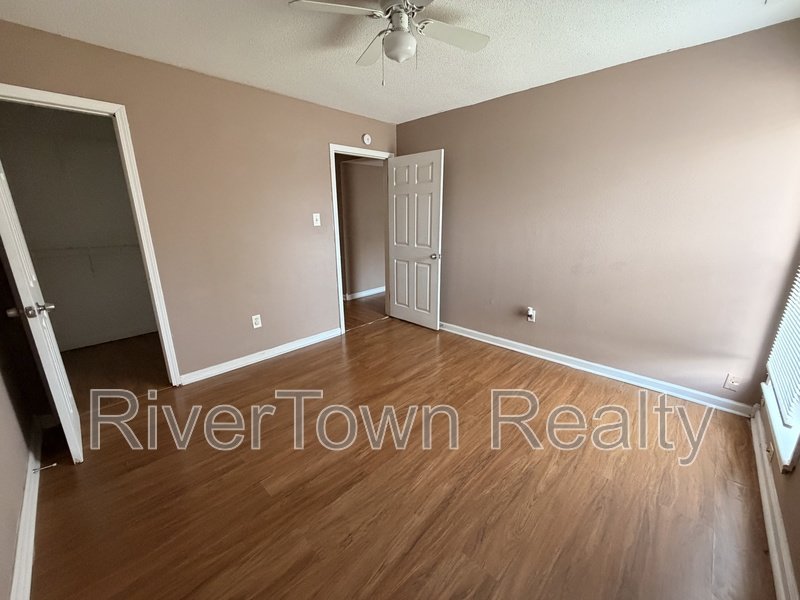 Come And See This Spacious Home!! property image