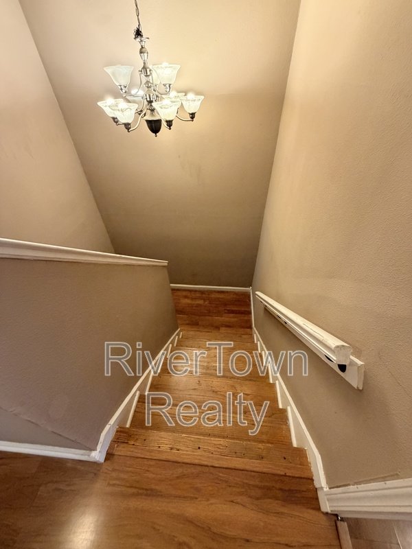 Come And See This Spacious Home!! property image