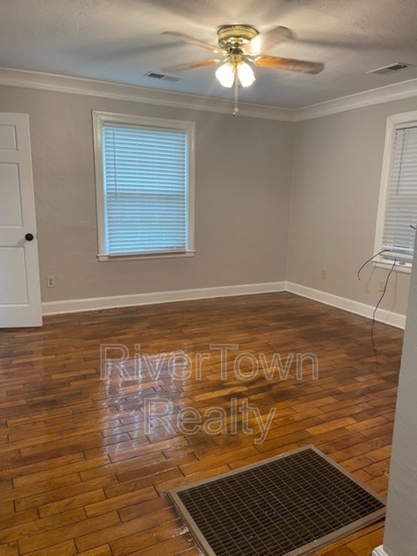 3334 Southern Ave property image