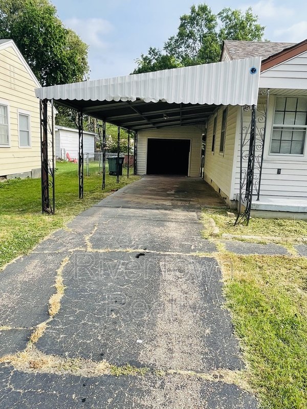 QUIET NEIGHBORHOOD property image