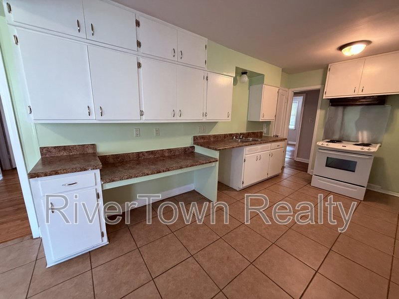 QUIET NEIGHBORHOOD property image