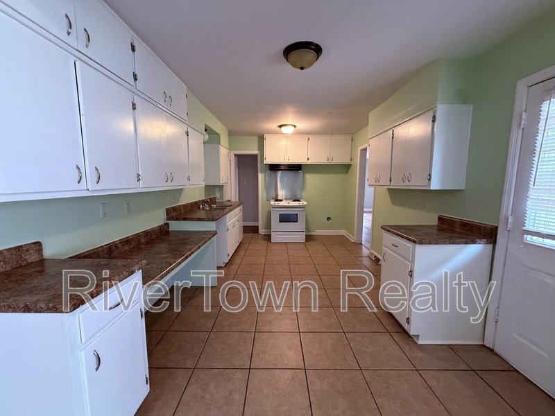 QUIET NEIGHBORHOOD property image