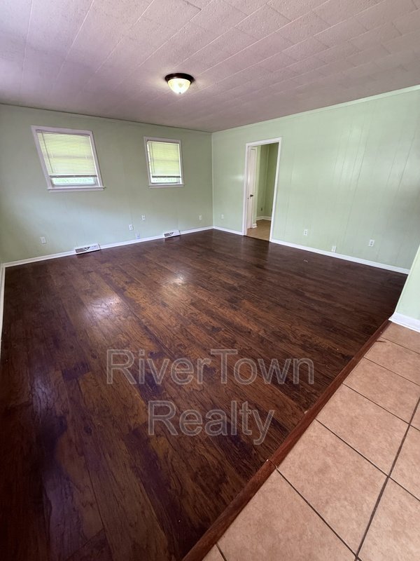 QUIET NEIGHBORHOOD property image