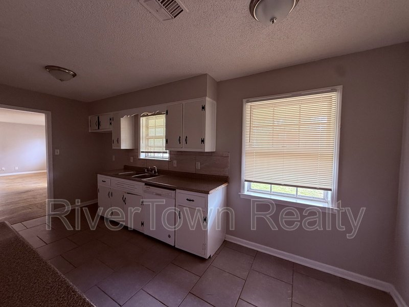 3113 Wickham Dr property image