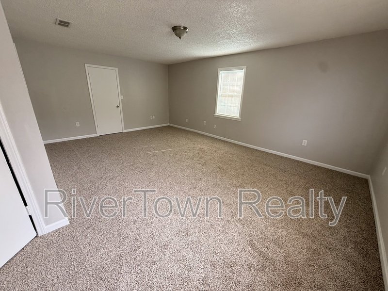 3113 Wickham Dr property image