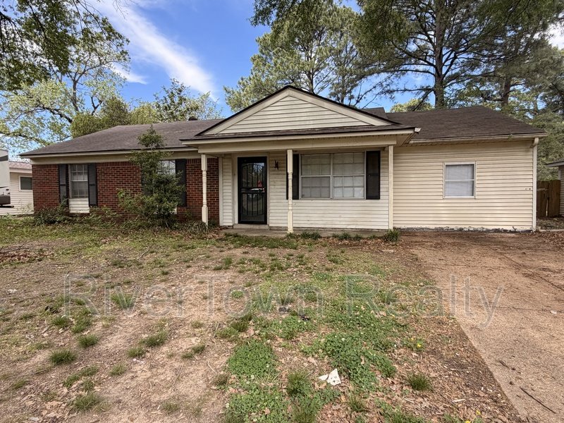 1424 Ticonderoga Dr property image