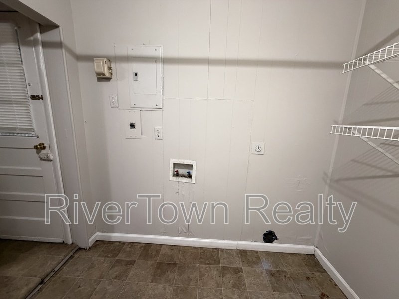 1424 Ticonderoga Dr property image