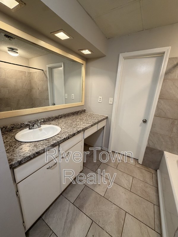 1424 Ticonderoga Dr property image