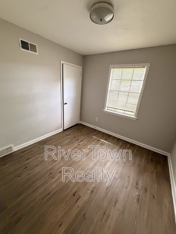 1424 Ticonderoga Dr property image