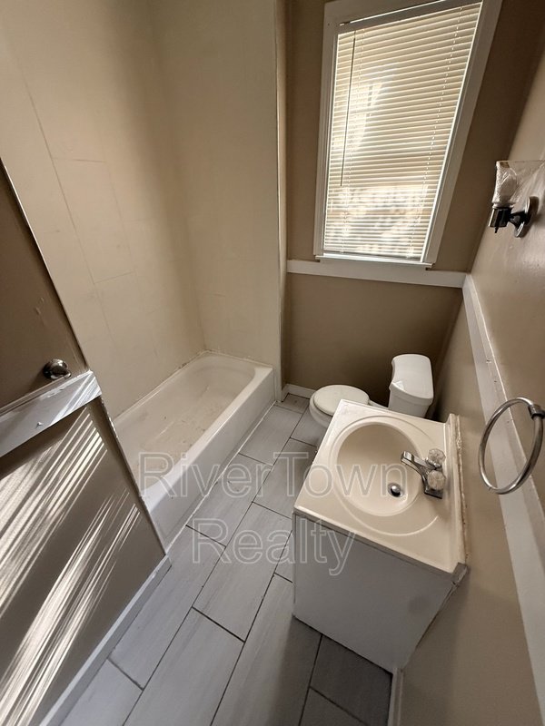 2 Story Home- HIDDEN GEM property image