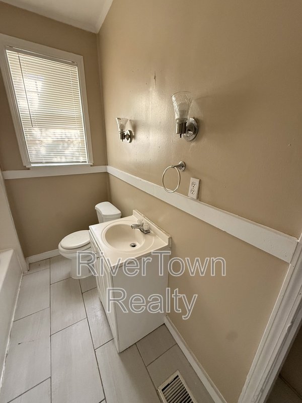 2 Story Home- HIDDEN GEM property image