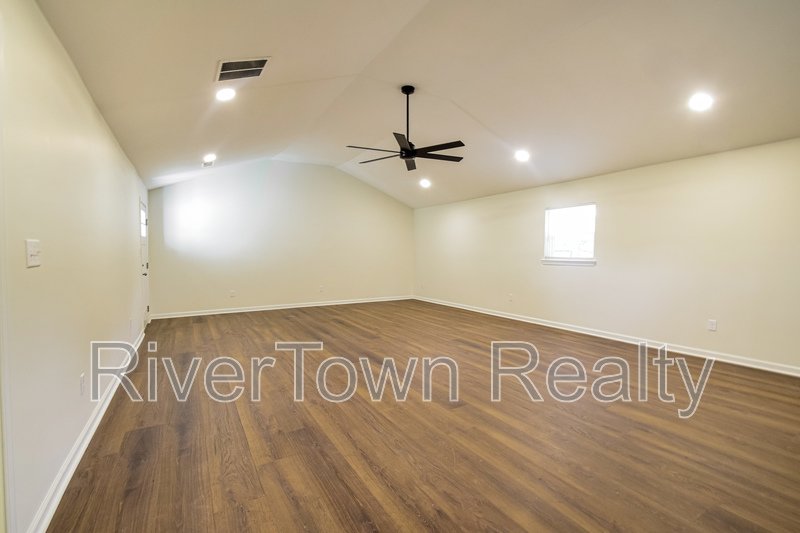 Newly Renovated 4BR Home Near Collierville Town Square ? Over 2,000 Sq property image