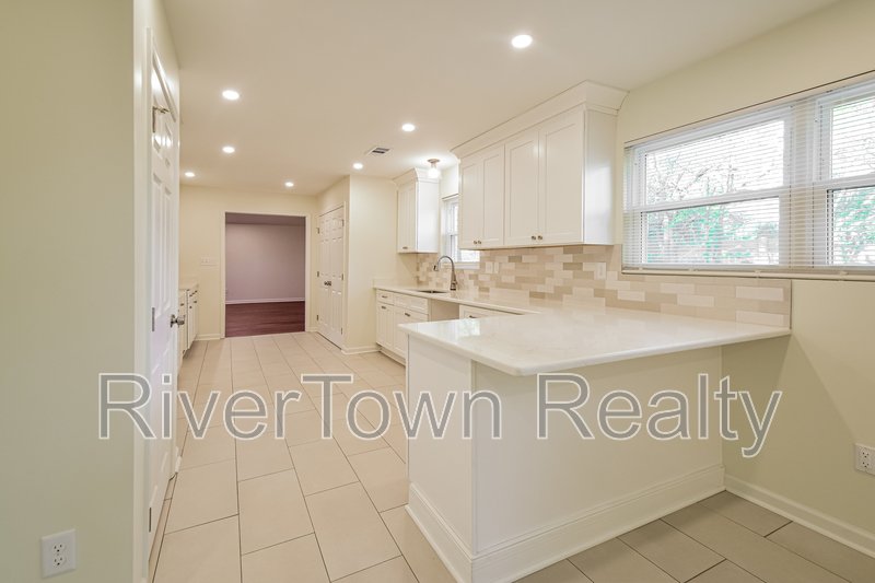 Newly Renovated 4BR Home Near Collierville Town Square ? Over 2,000 Sq property image