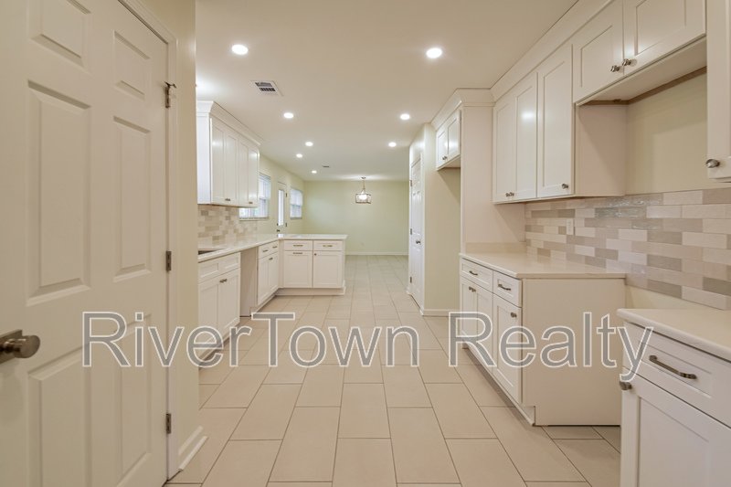 Newly Renovated 4BR Home Near Collierville Town Square ? Over 2,000 Sq property image