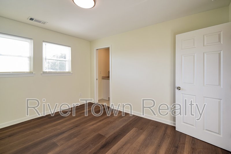 Newly Renovated 4BR Home Near Collierville Town Square ? Over 2,000 Sq property image