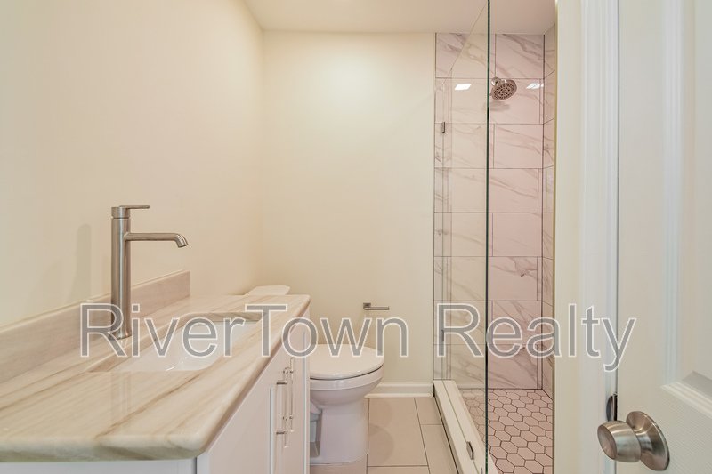 Newly Renovated 4BR Home Near Collierville Town Square ? Over 2,000 Sq property image