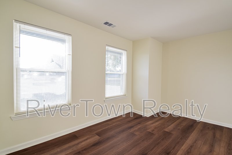 Newly Renovated 4BR Home Near Collierville Town Square ? Over 2,000 Sq property image