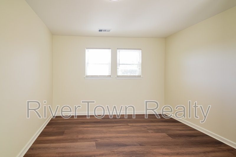 Newly Renovated 4BR Home Near Collierville Town Square ? Over 2,000 Sq property image