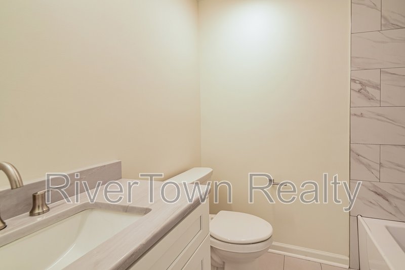 Newly Renovated 4BR Home Near Collierville Town Square ? Over 2,000 Sq property image