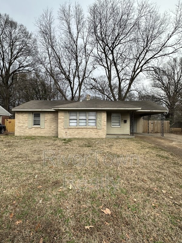 4672 Willow Rd property image
