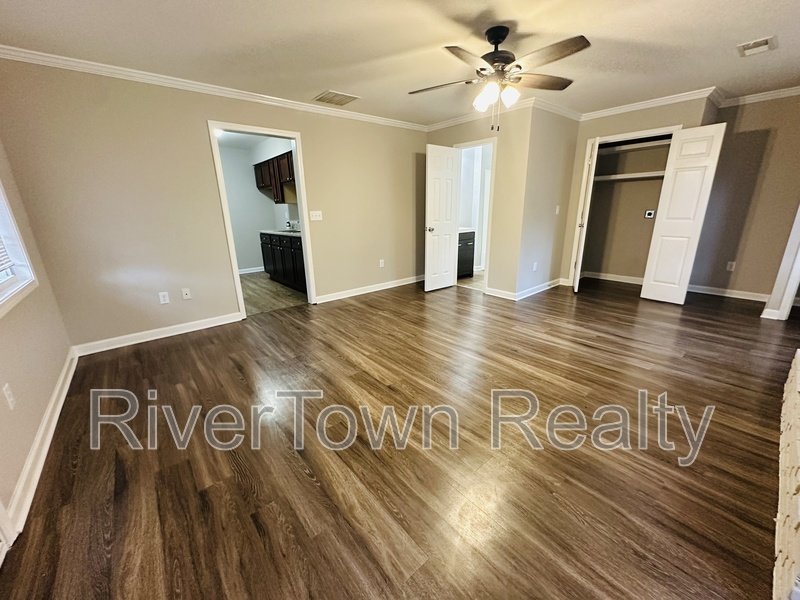 SECTION 8 FRIENDLY- READY NOW property image