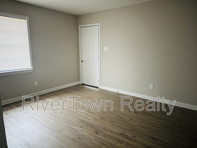 3253 Ford Rd property image
