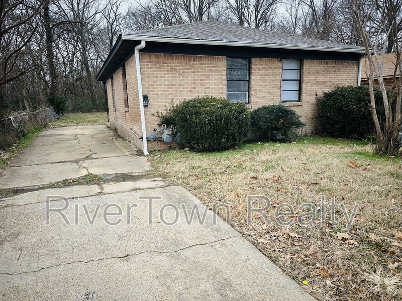 3253 Ford Rd property image