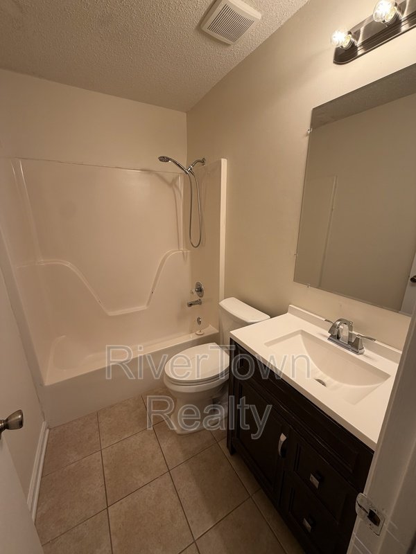 Bright 3BR / 2BA Home in Raleigh ? Natural Lighting property image