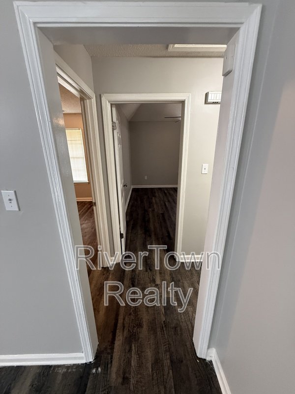 Modern, Pet-Friendly Home with Spacious Living & Prime Location! property image